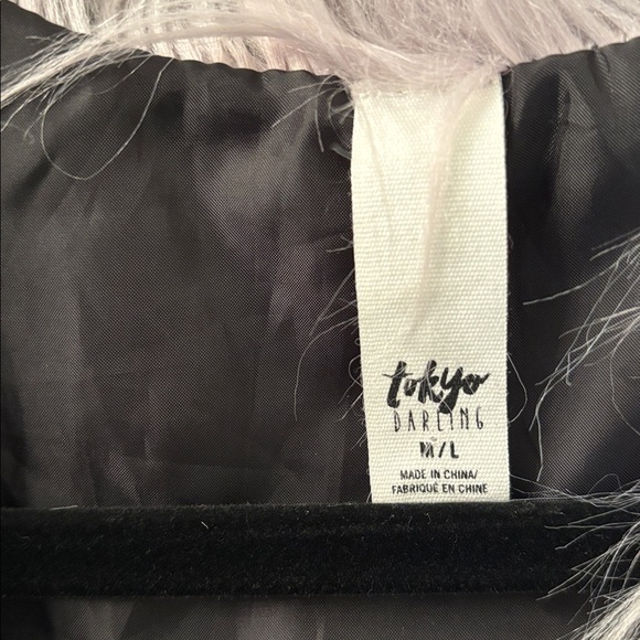 Tokyo Darling Ombre Faux Fur Vest - Picture 2 of 3